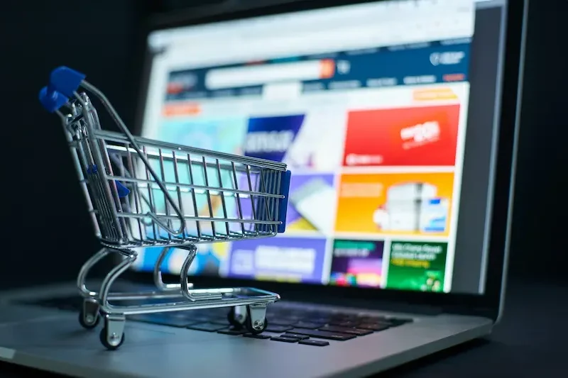 Why Buying Tech Deals Online Is a Good Idea